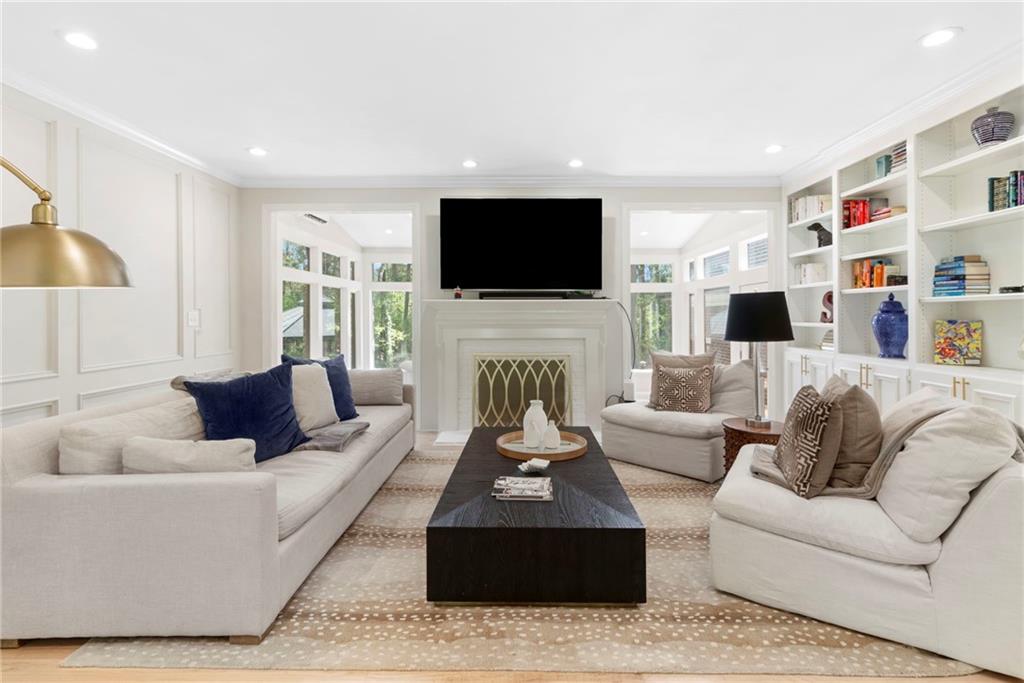 5790 Heards Forest Drive, Atlanta, Georgia image 11