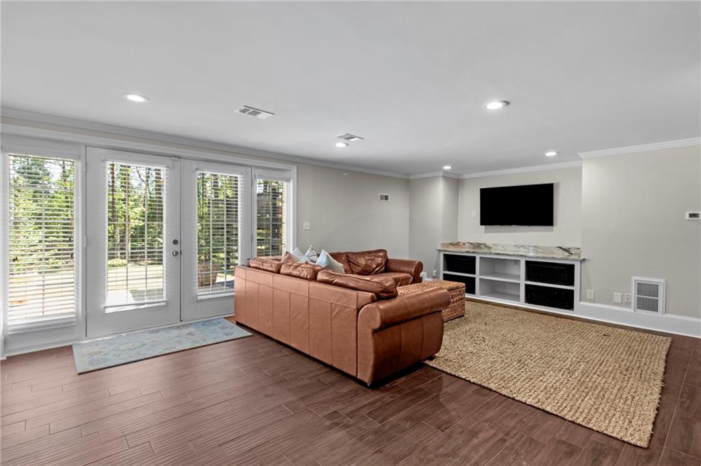 5790 Heards Forest Drive, Atlanta, Georgia image 38