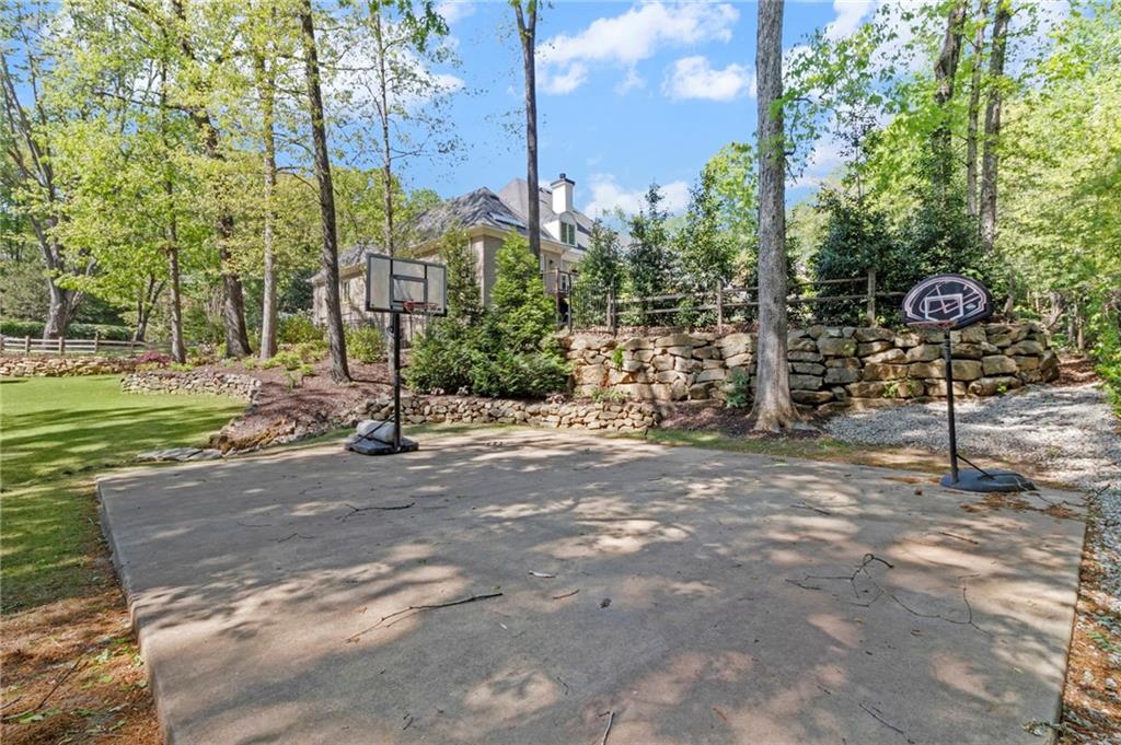5790 Heards Forest Drive, Atlanta, Georgia image 49
