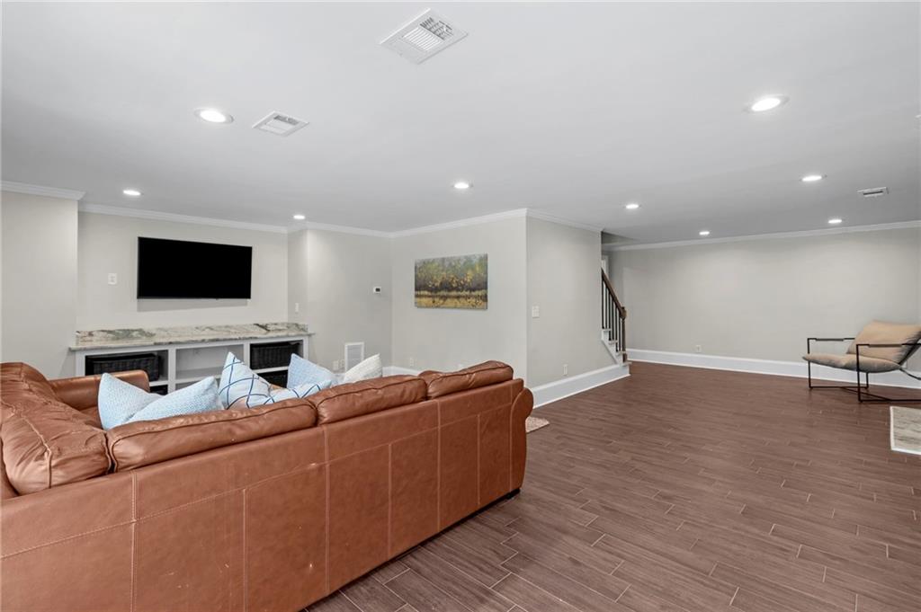 5790 Heards Forest Drive, Atlanta, Georgia image 39