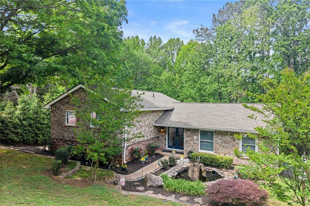 9040 Ruby Lane