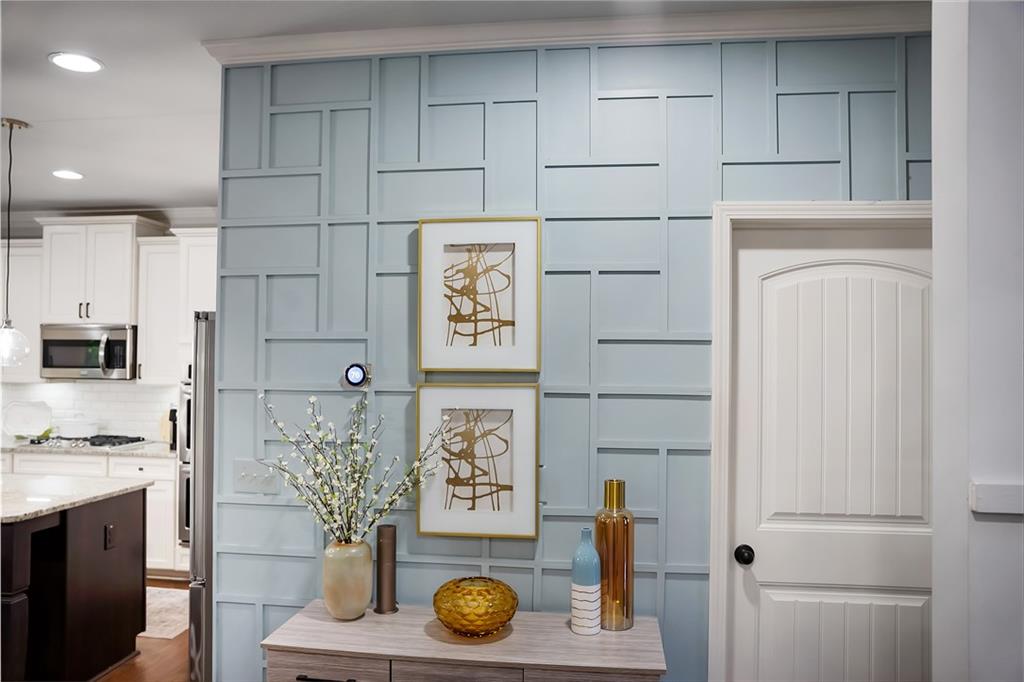 2186 Hamilton Lake Parkway