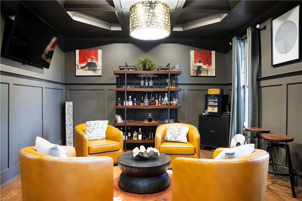 2186 Hamilton Lake Parkway