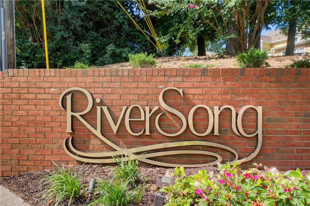 3 S Riversong Lane