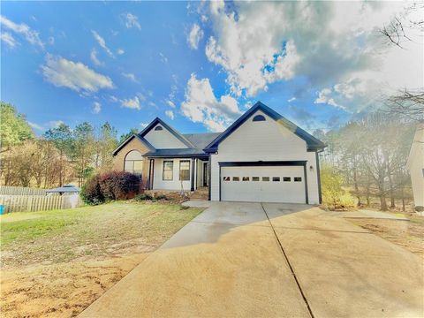 Homes For Sale - 557 Vickers Lane<br/> Locust Grove, GA 30248