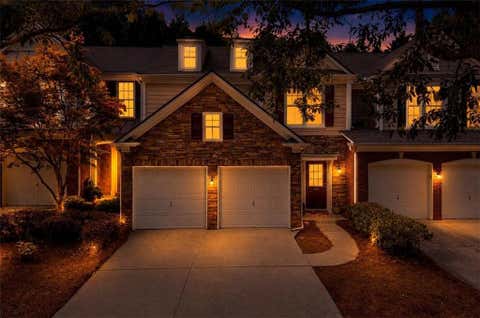 Townhouse For Sale - 1462 Bellsmith Drive<br/> Roswell, GA 30076