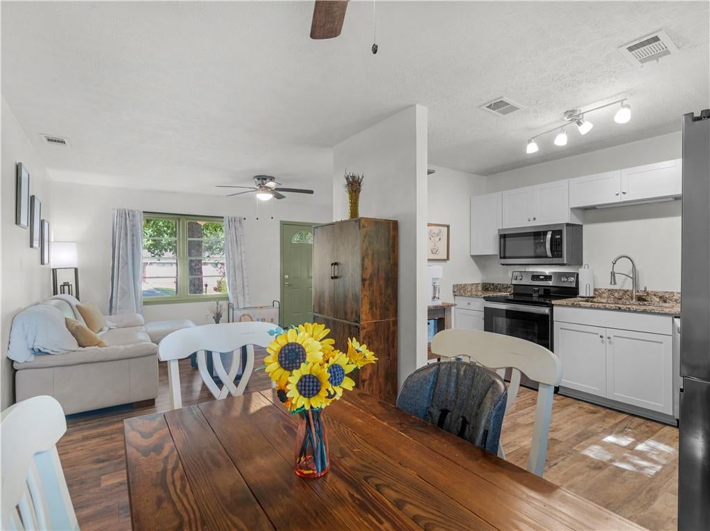 3790 Sweetbriar Circle