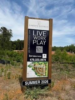 1015 Creekside Lane