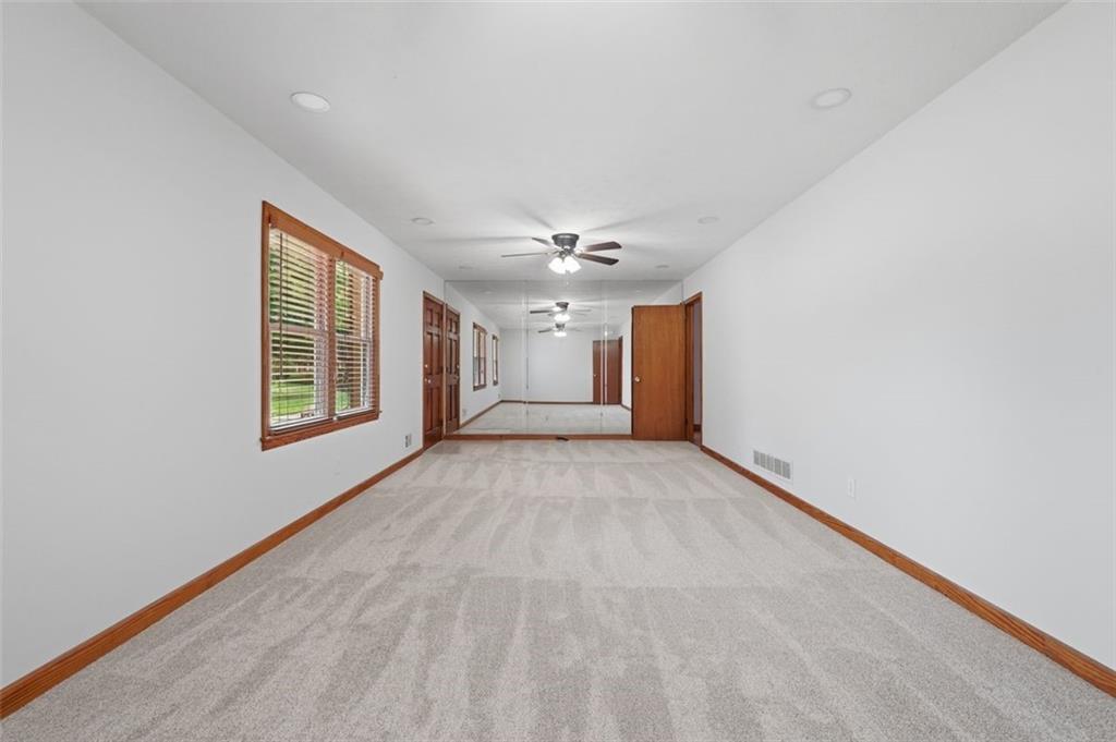 3283 Meadowview Lane SW