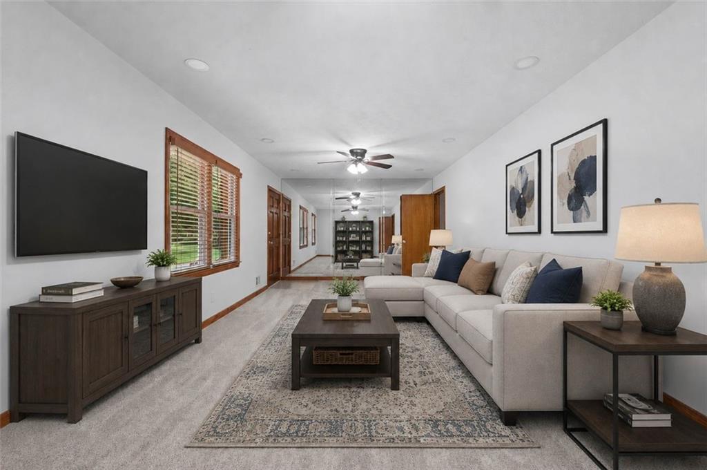 3283 Meadowview Lane SW