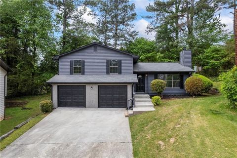 2246 Hightrail Court Lithonia GA 30058