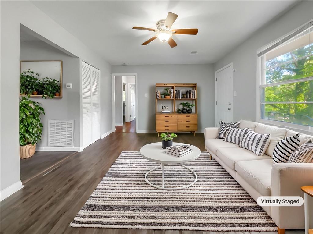 233 Banberry Drive SE