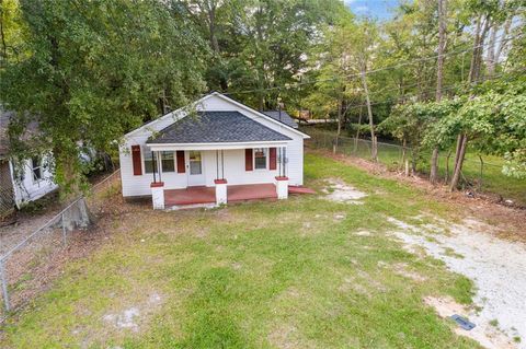 A home in Toccoa