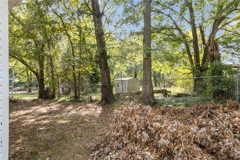 A home in Toccoa