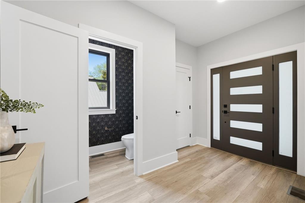 415 Westside Drive