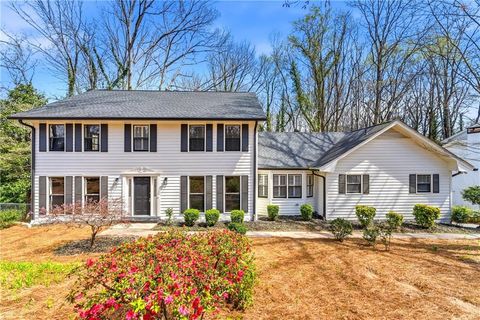 Homes For Sale - 247 Millbrook Farm Road<br/> Marietta, GA 30068