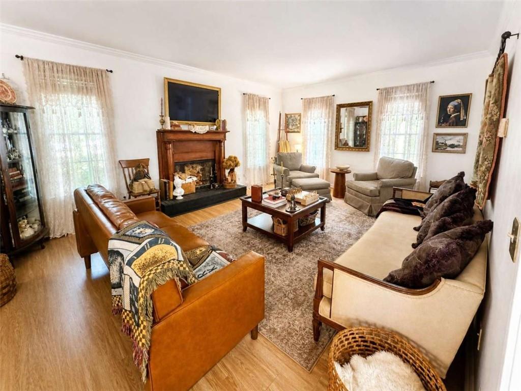 292 Lakeview Lane