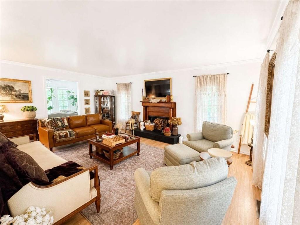 292 Lakeview Lane