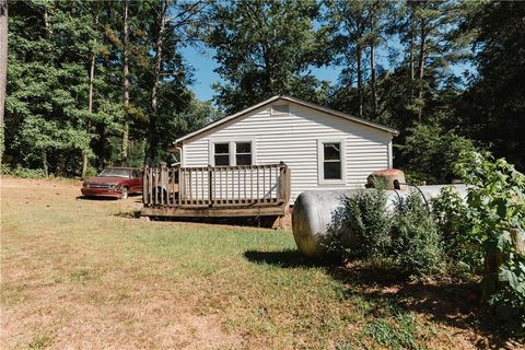 Single Family Residence in Villa Rica GA 2844 Busbin Court 28.jpg