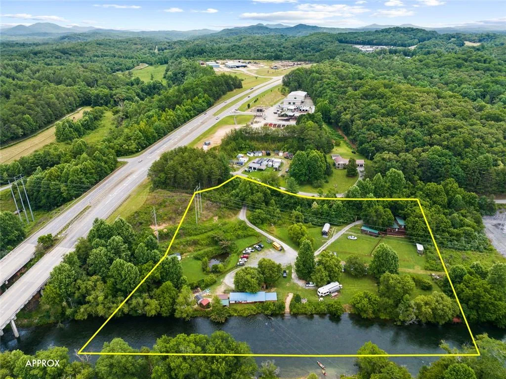 56 N River Road, Mineral Bluff, GA, 30559