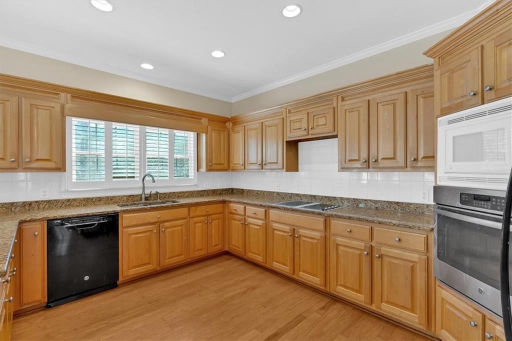 2021 Cockrell Pointe, Kennesaw, Georgia image 16