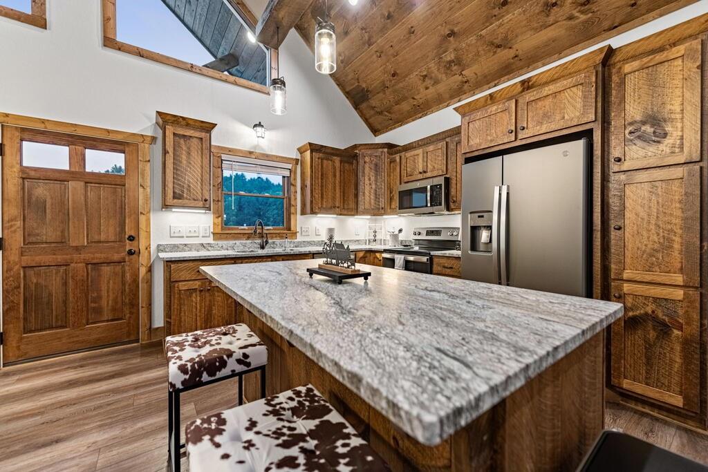 235 W Conasauga Creek