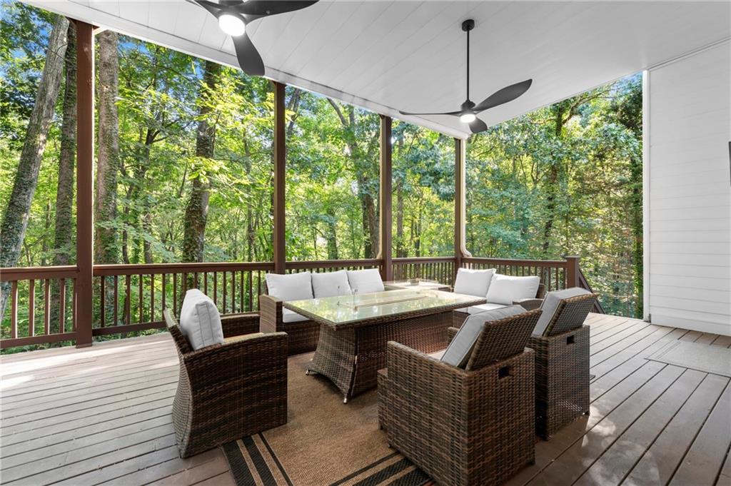 Lake Summit - Residential