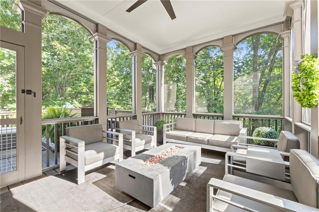 Lake Summit - Residential