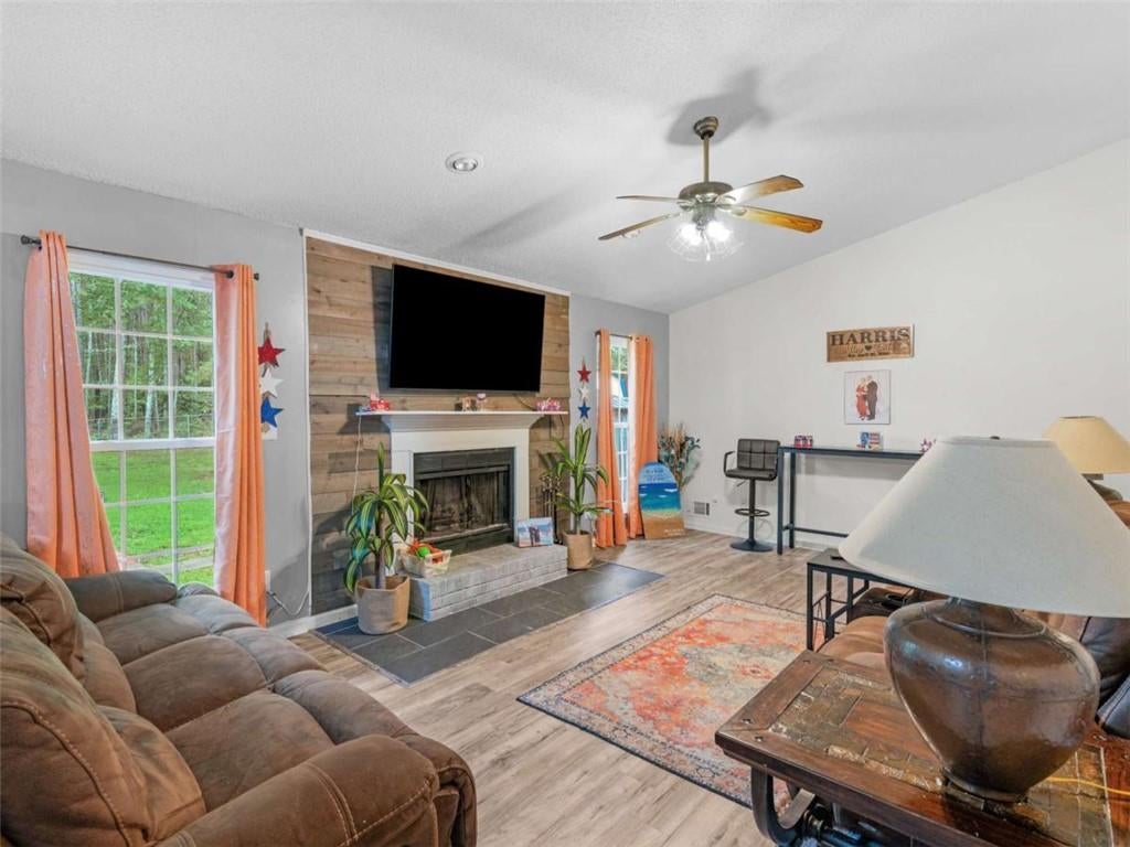 50 Ridge Pointe