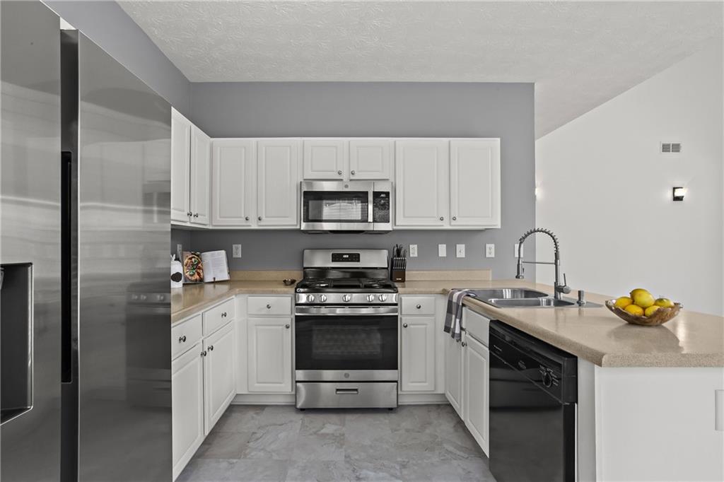 4044 Spring Cove Drive, Duluth, Georgia image 10
