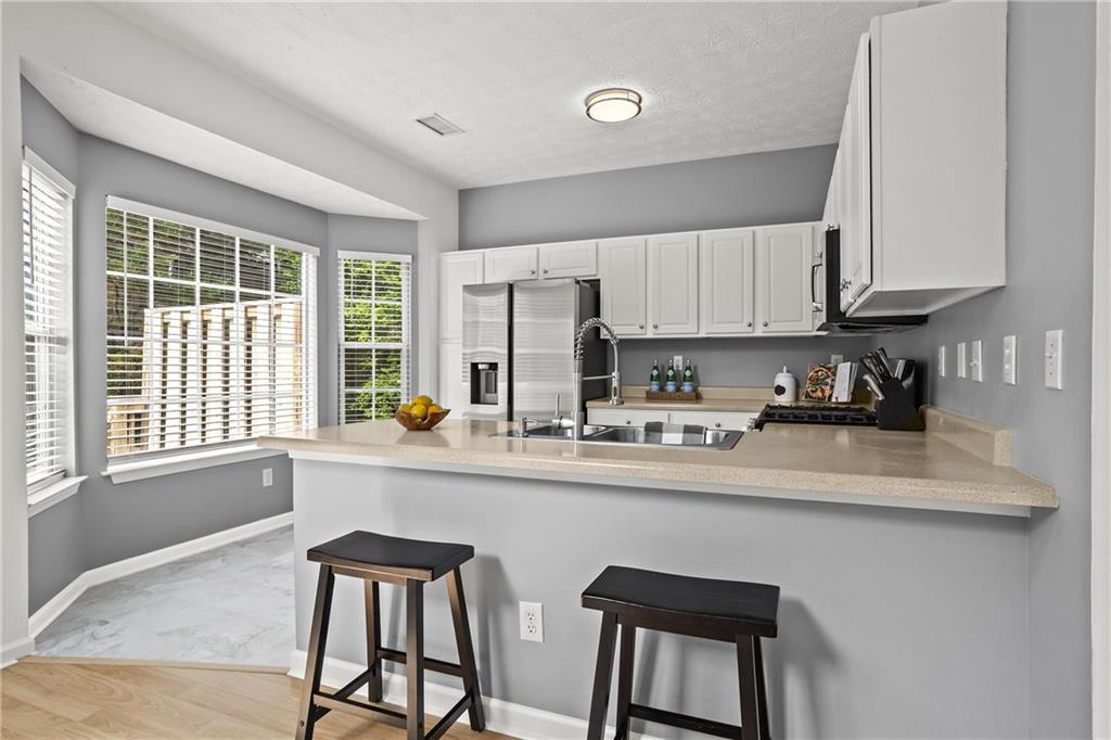 4044 Spring Cove Drive, Duluth, Georgia image 8
