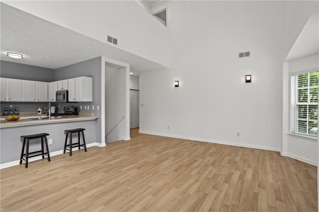 4044 Spring Cove Drive, Duluth, Georgia image 6