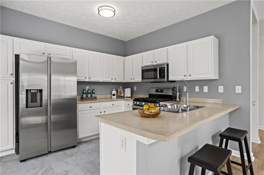 4044 Spring Cove Drive, Duluth, Georgia image 9