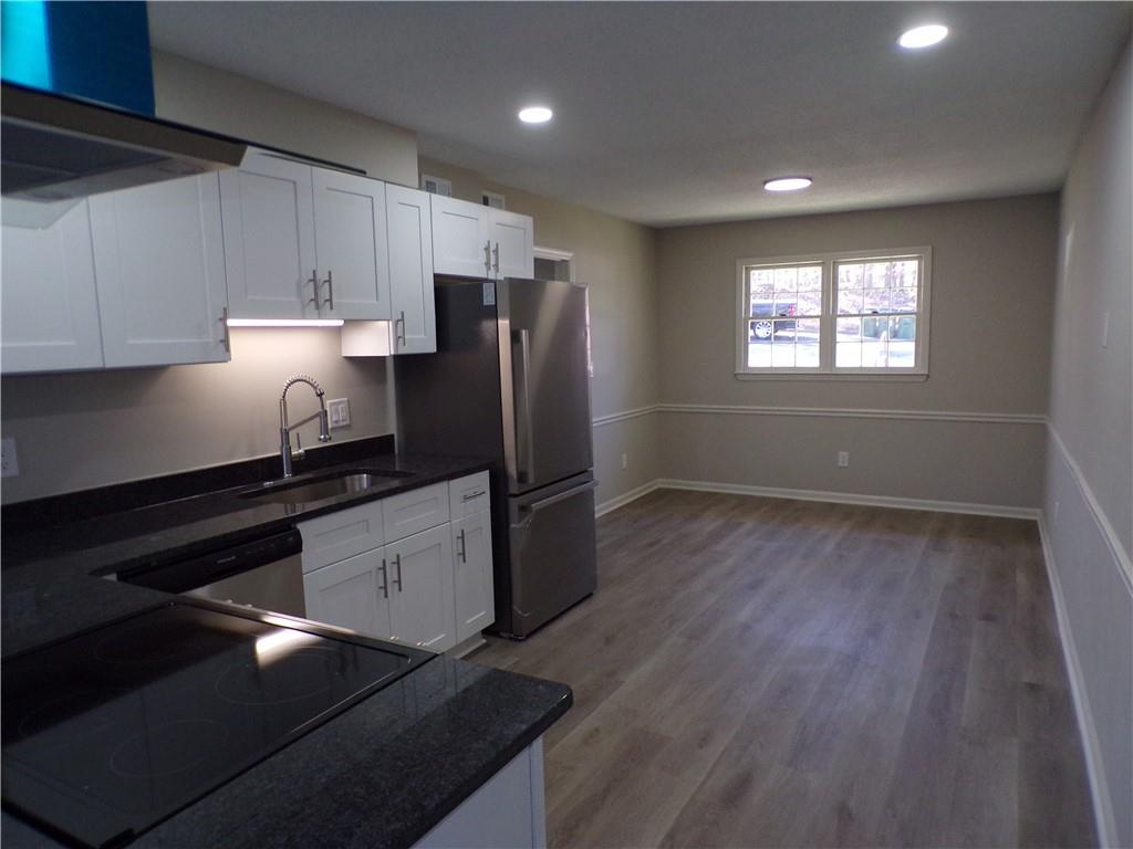 2401 Northlake Court