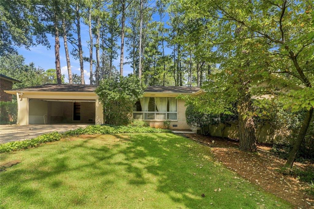 1550 Diamond Head Circle