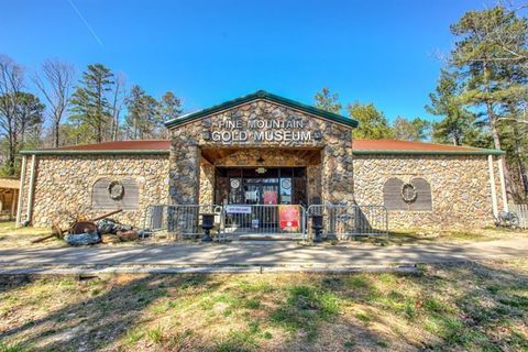 A home in Villa Rica