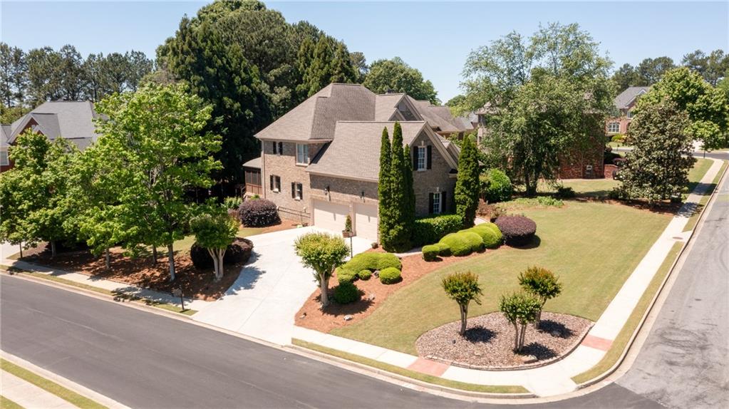 2401 Floral Valley Drive
