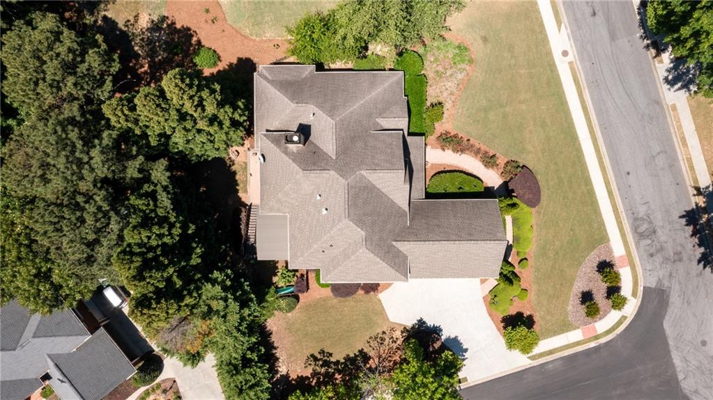 2401 Floral Valley Drive