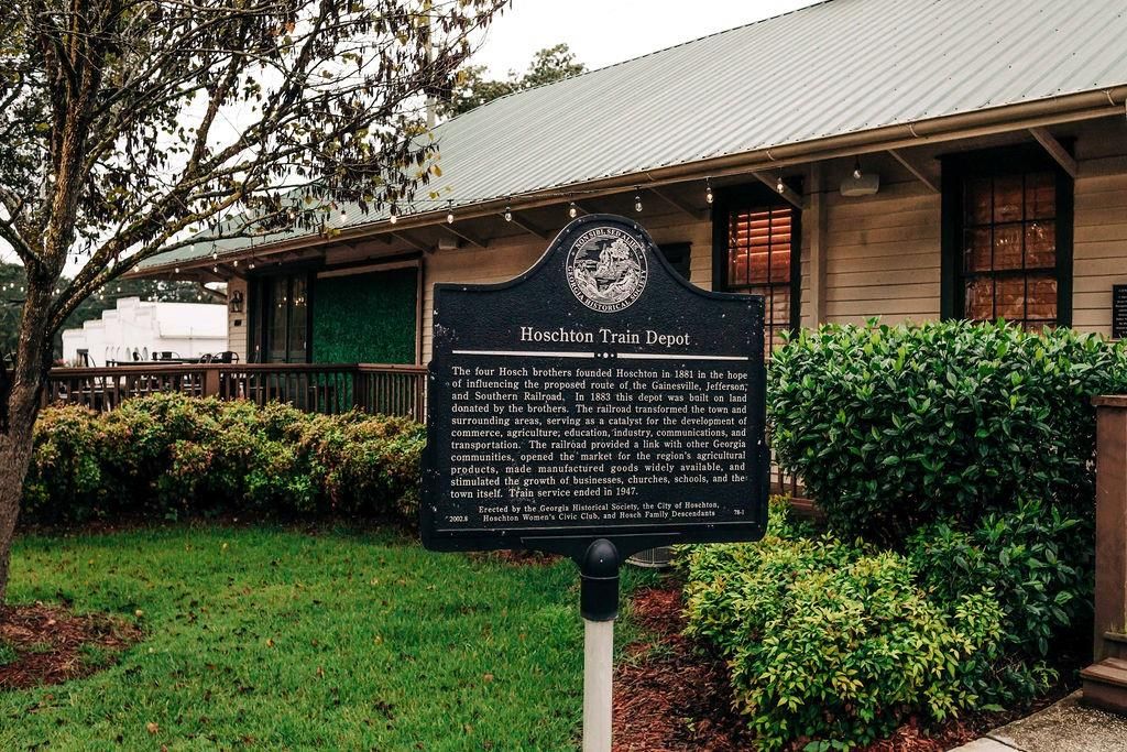 listing image 114