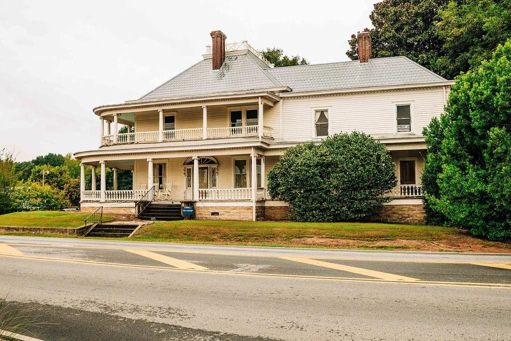 listing image 85