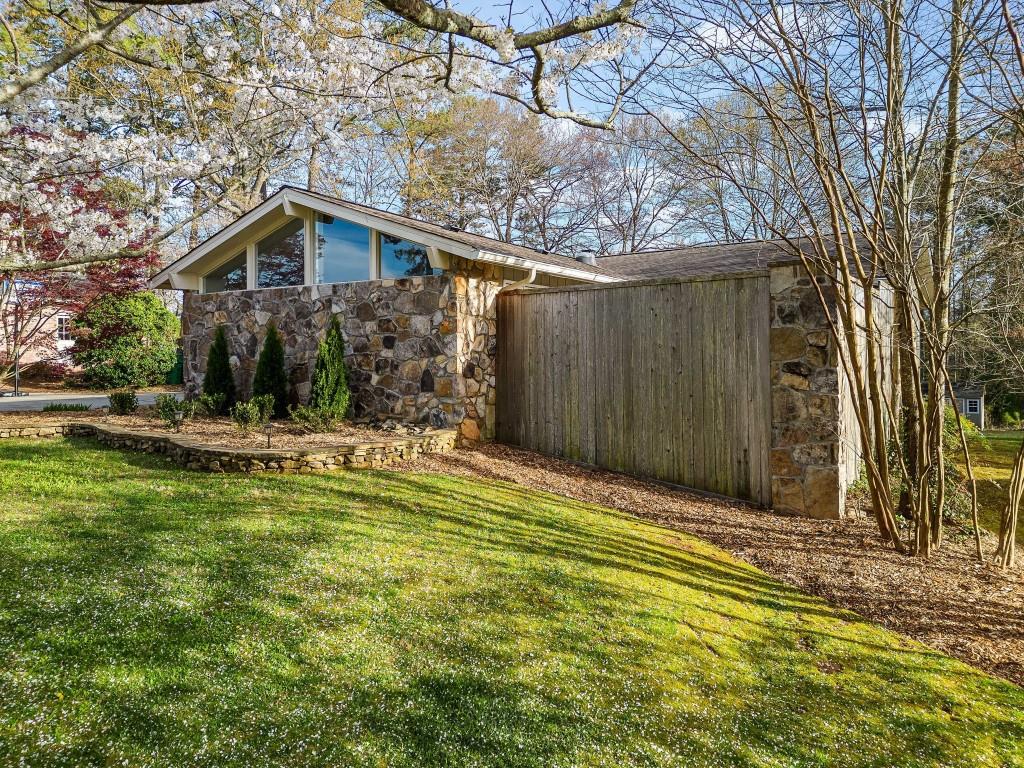 3576 High Green Drive, Marietta, Georgia image 2