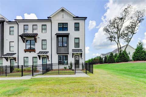 Townhouse For Rent - 522 Healy Drive<br/> Cumming, GA 30040
