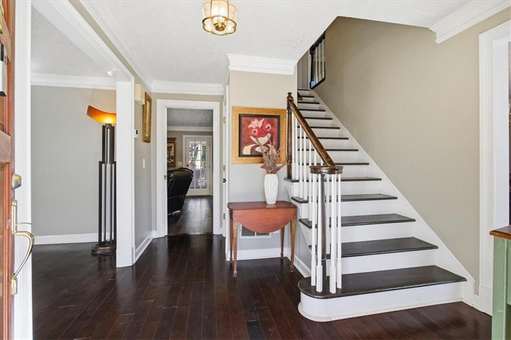 2563 Bridgewood Lane