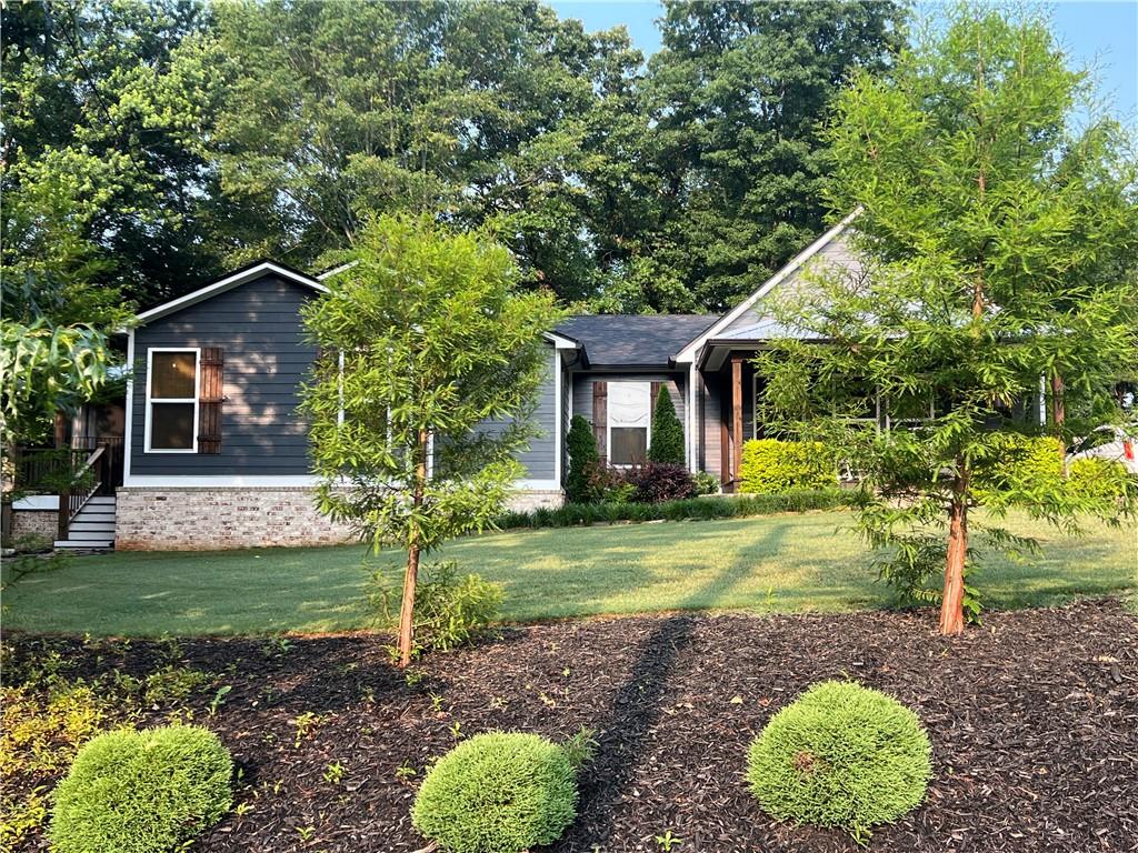 284 Harris Loop