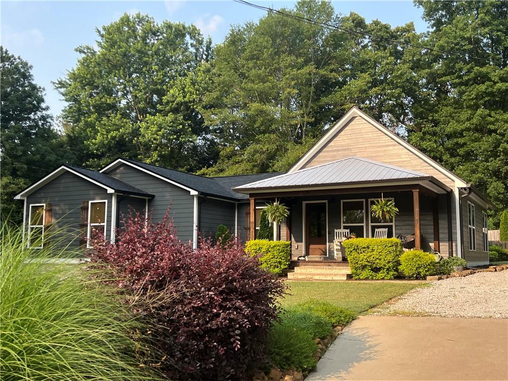284 Harris Loop