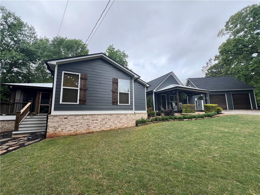 284 Harris Loop