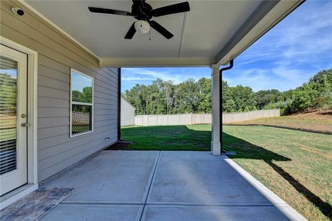 A home in Hoschton