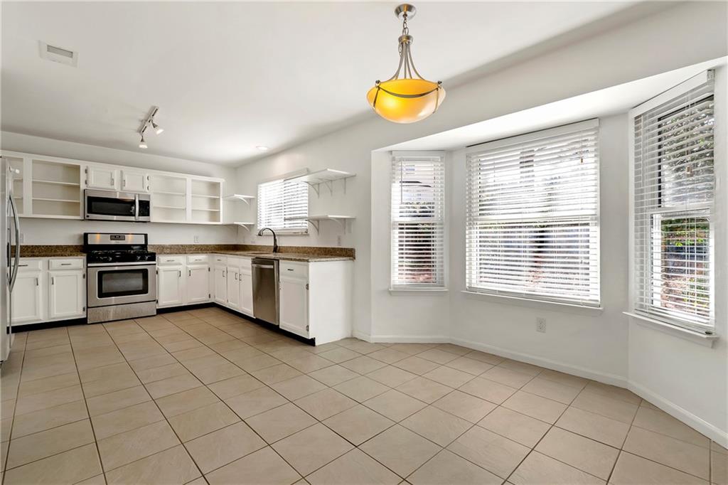 Due West Crossing - Residential Lease