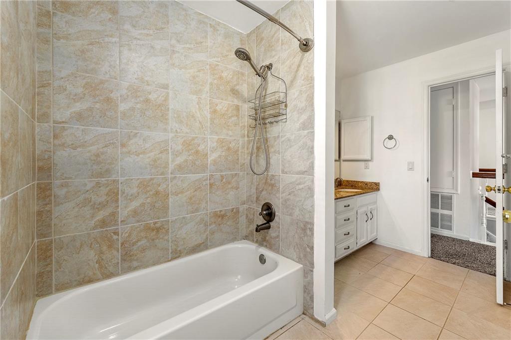 Due West Crossing - Residential Lease