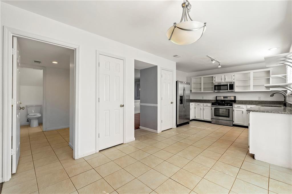 Due West Crossing - Residential Lease